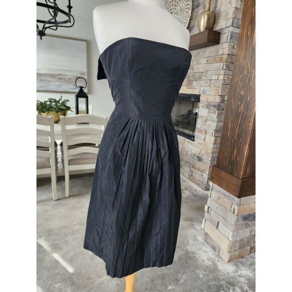 Theory‎ Black Strapless Pleated Cocktail Formal Dress sz 4 EUC LBD - Picture 4 of 8